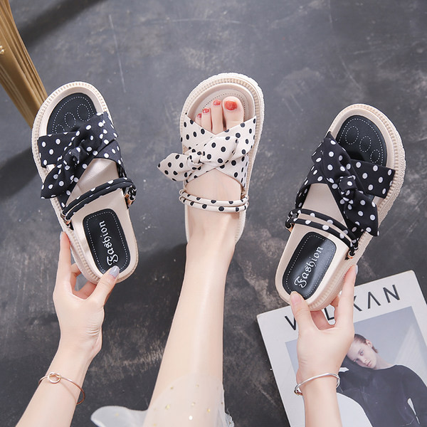 Moderne ženske tekstilne papuče s visokim potplatom