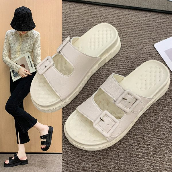 Casual παντόφλες με  αγκράφες από οικολογικό δέρμα