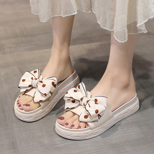 Γυναικείες παντόφλες από οικολογικό δέρμα με κορδέλα νέο μοντέλο