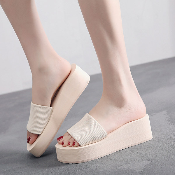 Casual ženske papuče u crnoj boji