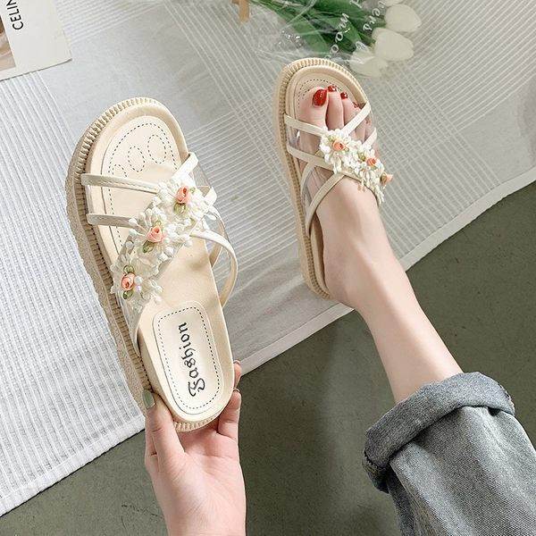 Ležerne papuče s 3D cvjetovima