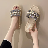 Γυναικείες casual παντόφλες με υφασμάτινες τιράντες και πέρλες