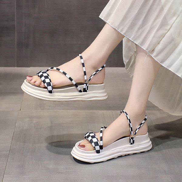 Casual γυναικείες παντόφλες σε τρία χρώματα