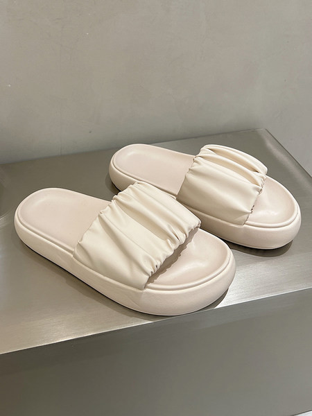 Ženske papuče sa skupljenim efektom