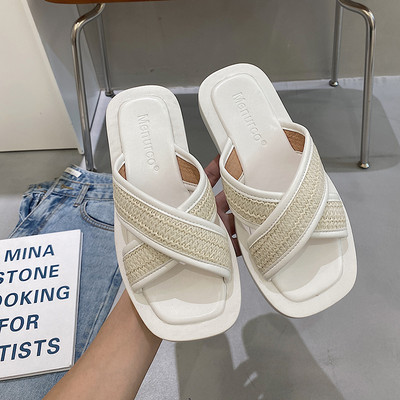 Γυναικείες casual παντόφλες χιαστί με λουράκι