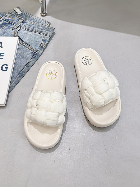 Ženske ležerne papuče s pletenim naramenicama