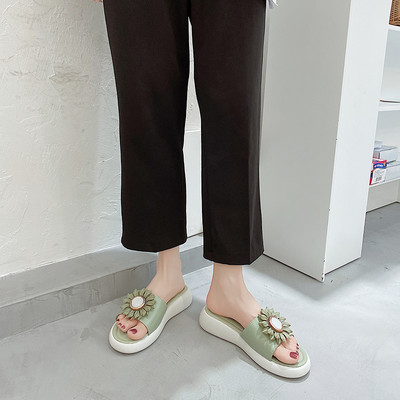 Casual γυναικείες παντόφλες με 3D διακόσμηση