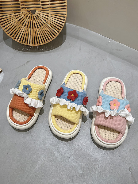 Ženske tekstilne papuče u više boja