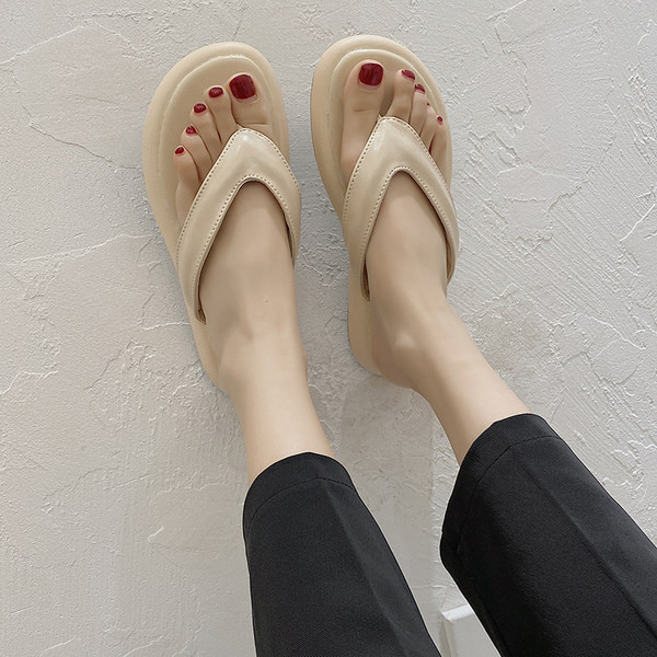 Ležerne niske papuče s remenima od eko kože