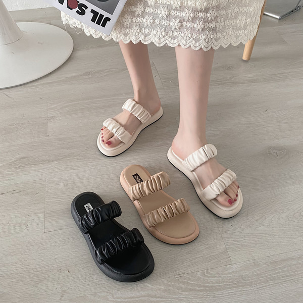 Ženske papuče s remenčićima od umjetne kože