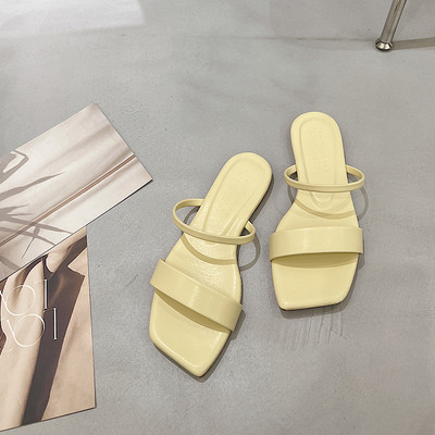 Γυναικείες παντόφλες από τεχνητό δέρμα σε πολλά χρώματα