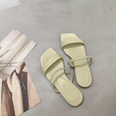 Γυναικείες παντόφλες από τεχνητό δέρμα σε πολλά χρώματα