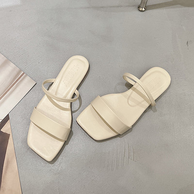 Γυναικείες παντόφλες από τεχνητό δέρμα σε πολλά χρώματα