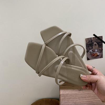 Ženske papuče sa tankim remenčićima od eko kože