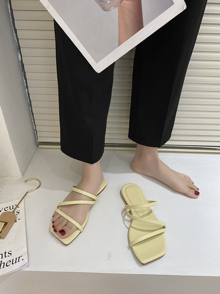 Ženske papuče sa tankim remenčićima od eko kože