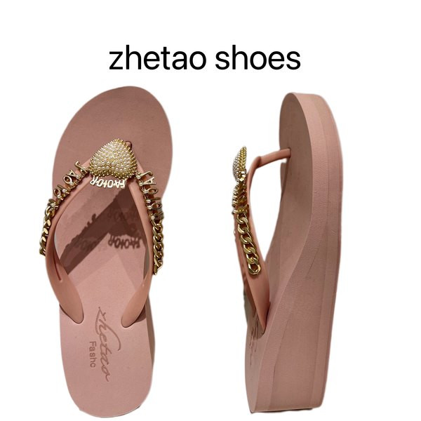 Γυναικείες καλοκαιρινές σαγιονάρες