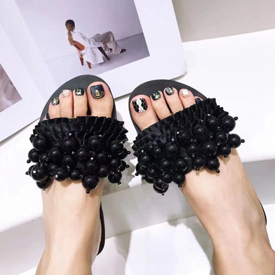 Γυναικείες παντόφλες με πέρλες διακόσμηση και επίπεδη σόλα