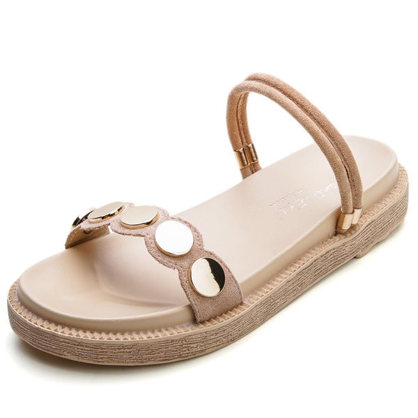 Novi model ženskih papuča sa ravnim potplatom i metalnim elementom