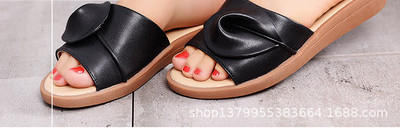 Γυναικείες casual παντόφλες διάφορα μοντέλα από οικολογικό δέρμα