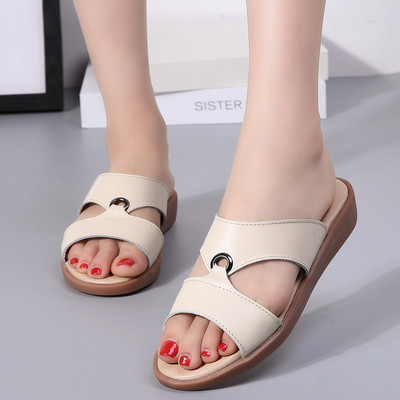 Γυναικείες casual παντόφλες διάφορα μοντέλα από οικολογικό δέρμα