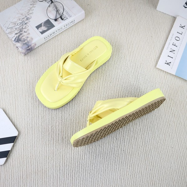 Γυναικείες casual σαγιονάρες - μαύρο και κίτρινο χρώμα