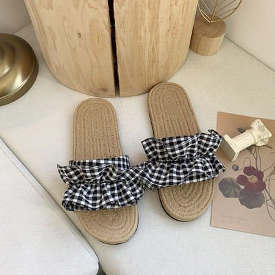 Γυναικείες casual παντόφλες με υφασμάτινες μαζεμένα λουράκια