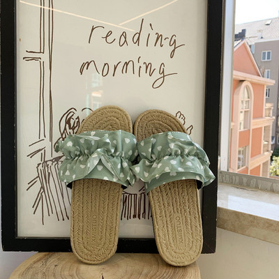 Γυναικείες casual παντόφλες με υφασμάτινες μαζεμένα λουράκια