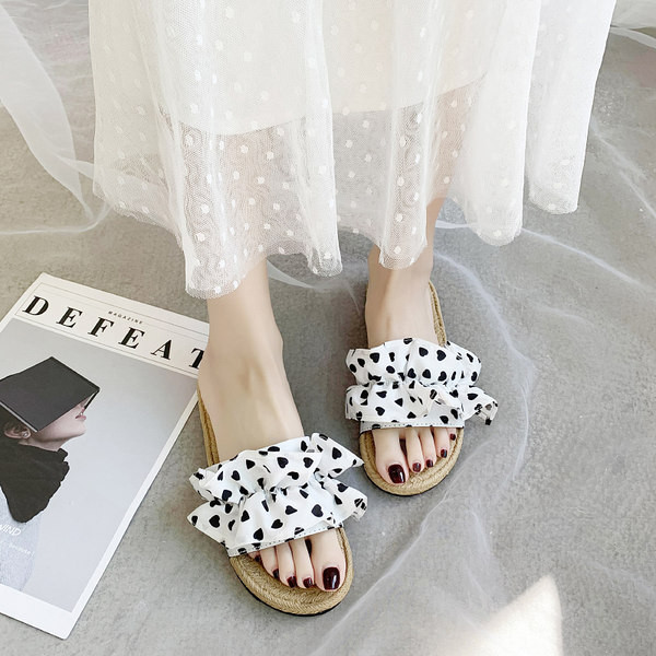 Γυναικείες casual παντόφλες με υφασμάτινες μαζεμένα λουράκια