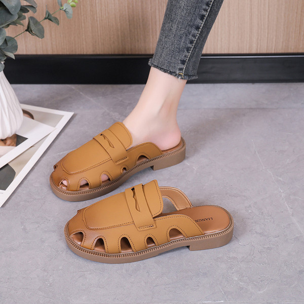 Ženske zatvorene papuče od eko kože sa ravnim đonom novi model