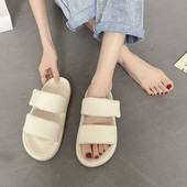 Γυναικείες casual παντόφλες με απαλά λουράκια