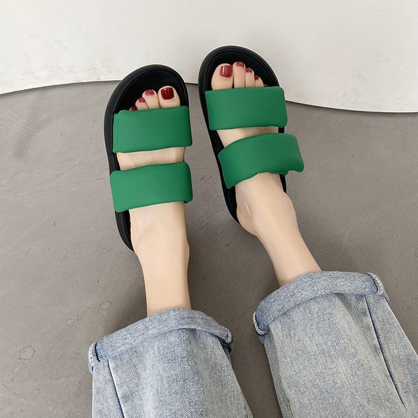 Γυναικείες casual παντόφλες με απαλά λουράκια