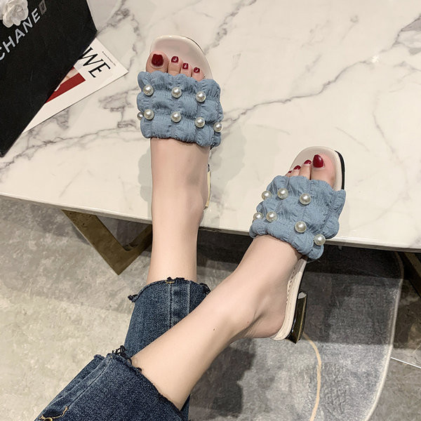 Ženske papuče s ukrasnim perlicama