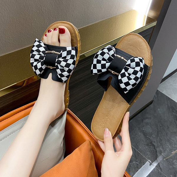 Καλοκαιρινές γυναικείες παντόφλες από οικολογικό δέρμα με κορδέλα