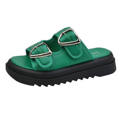 Ležerne papuče s kopčama