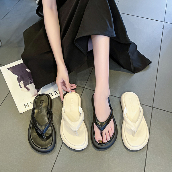 Γυναικείες casual σαγιονάρες