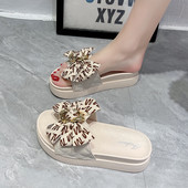 Ženske papuče s visokim đonom od 4 cm i trakom