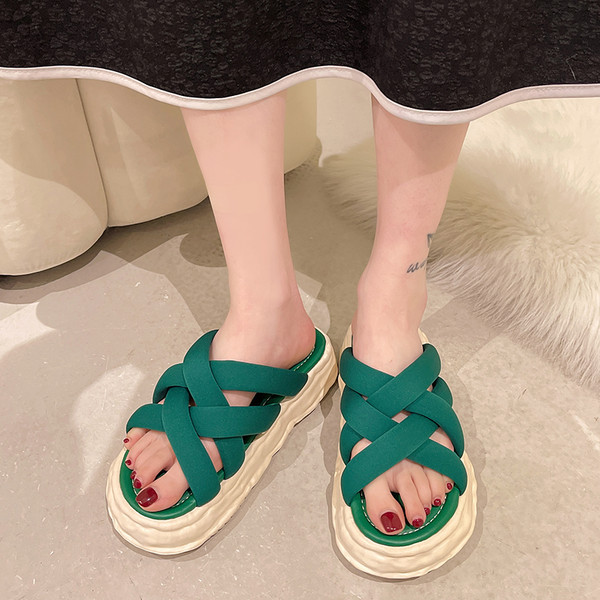 Νέο μοντέλο γυναικείες παντόφλες με τραχιά σόλα - τέσσερα χρώματα