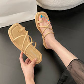 Novi model ženskih papuča sa remenčićima od eko kože