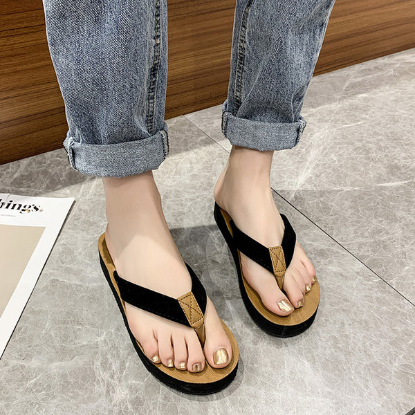 Ženske japanke s tekstilnim naramenicama preko prstiju