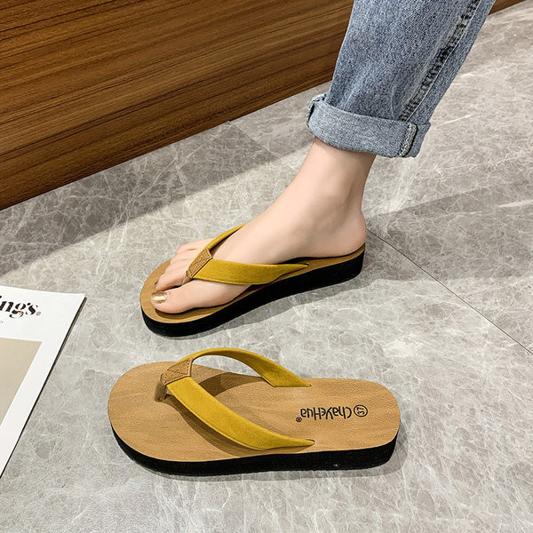 Ženske japanke s tekstilnim naramenicama preko prstiju