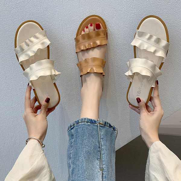 Γυναικείες παντόφλες με χαμηλό τετράγωνο τακούνι 2cm