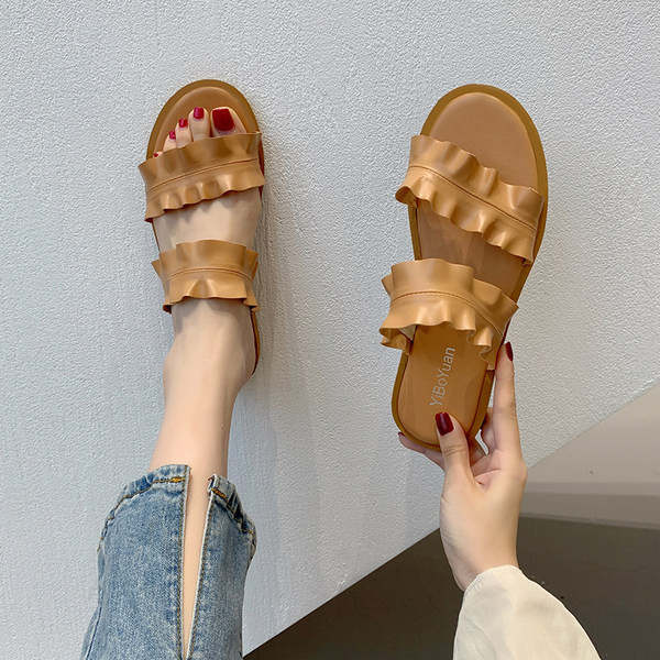 Γυναικείες παντόφλες με χαμηλό τετράγωνο τακούνι 2cm