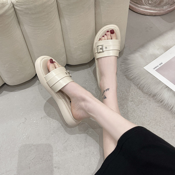 Ženske casual papuče s kopčom