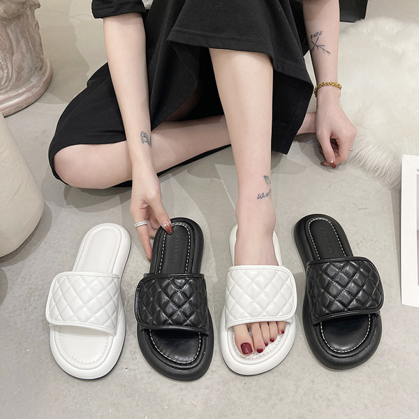 Γυναικείες καπιτονέ έκο δερμάτινες παντόφλες επίπεδη σόλα