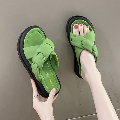 Γυναικείες παντόφλες με ψηλή σόλα 4,5cm από τεχνητό δέρμα