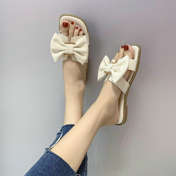 Γυναικείες παντόφλες με κορδέλα σε τρία χρώματα