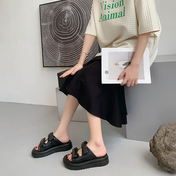 Γυναικείες παντόφλες με ψηλή σόλα 5 cm και κούμπωμα με velcro