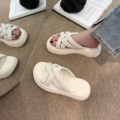 Παντόφλες νέο μοντέλο με ψηλή σόλα 4,5cm για γυναίκες