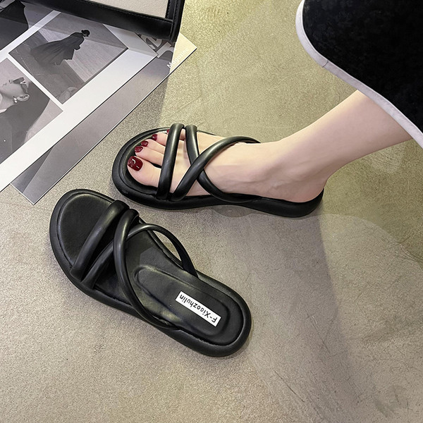 Γυναικείες casual παντόφλες με δερμάτινα λουράκια