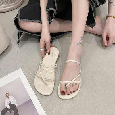 Νέο μοντέλο γυναικείες παντόφλες από τεχνητό δέρμα, κατάλληλες για την καθημερινότητα